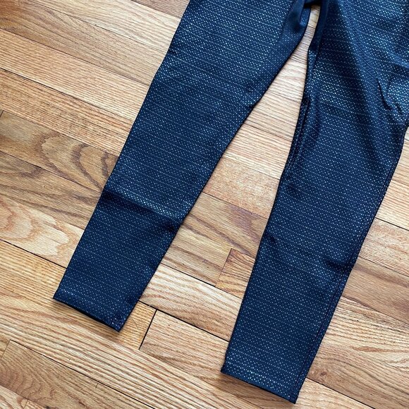 Spanx Booty Boost Black Metallic Mist Leggings Size Medium - Picture 3 of 9